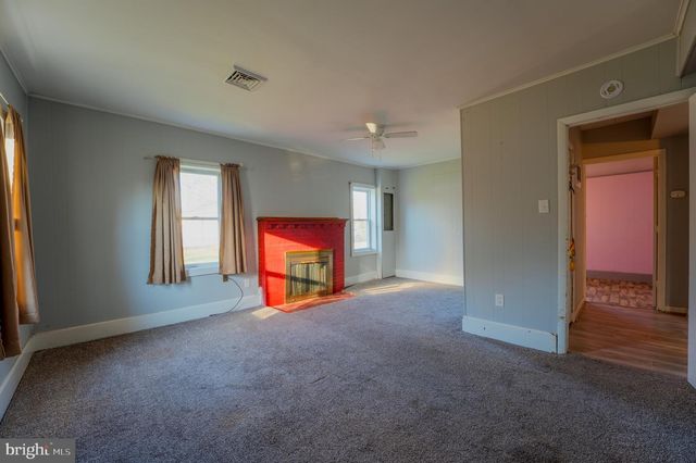 111 CAINS MILL RD, Williamstown, NJ 08094