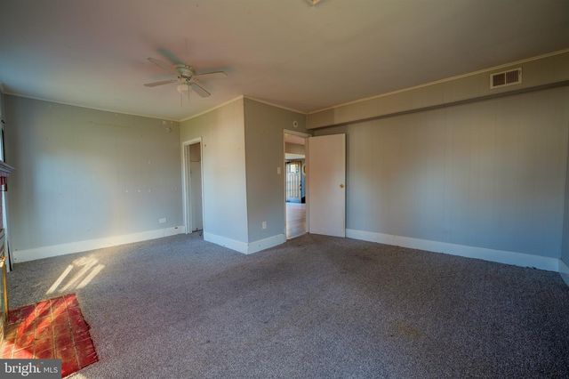 111 CAINS MILL RD, Williamstown, NJ 08094