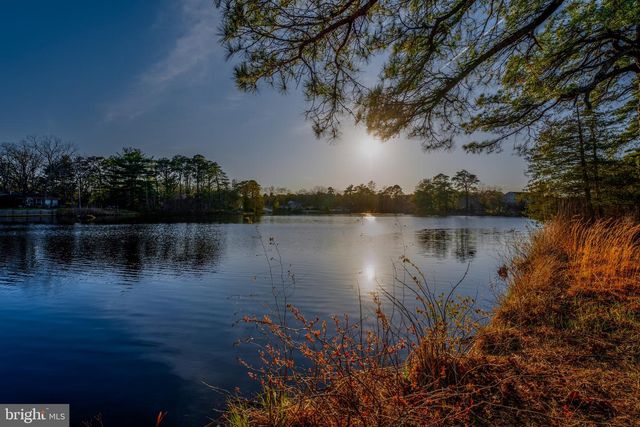 111 CAINS MILL RD, Williamstown, NJ 08094