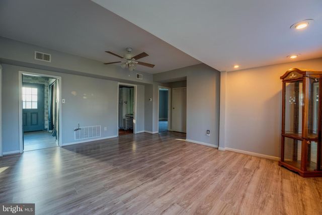 111 CAINS MILL RD, Williamstown, NJ 08094