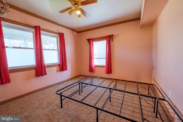 111 CAINS MILL RD, Williamstown, NJ 08094