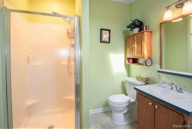 5317 Bart, Casco, MI 48064