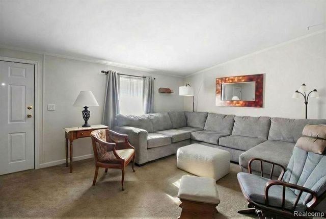 5317 Bart, Casco, MI 48064