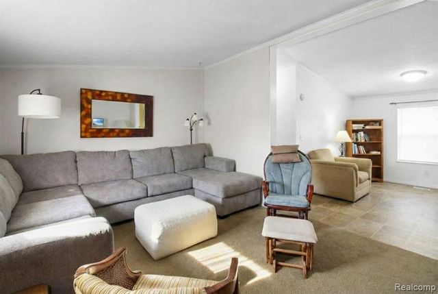 5317 Bart, Casco, MI 48064