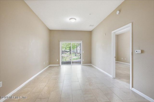 6100 MAGGIES Circle 104, Jacksonville, FL 32244