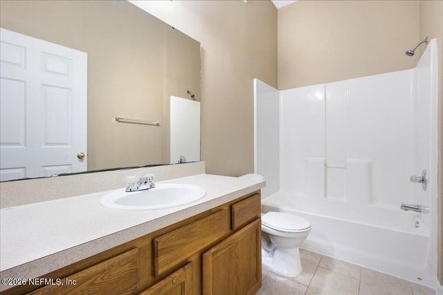 6100 MAGGIES Circle 104, Jacksonville, FL 32244