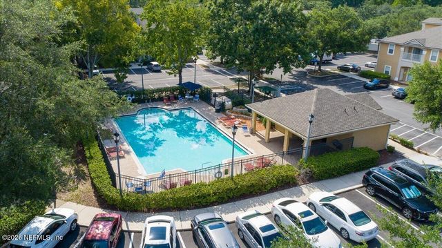 6100 MAGGIES Circle 104, Jacksonville, FL 32244