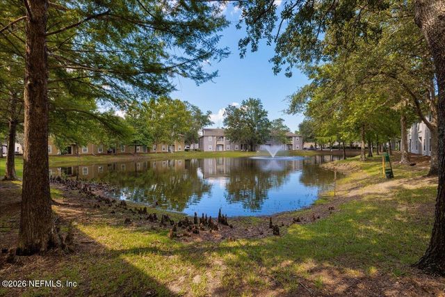 6100 MAGGIES Circle 104, Jacksonville, FL 32244