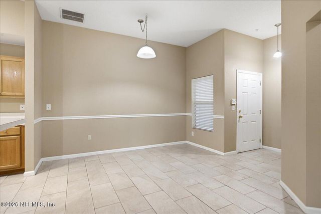 6100 MAGGIES Circle 104, Jacksonville, FL 32244