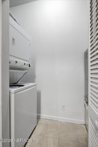 6100 MAGGIES Circle 104, Jacksonville, FL 32244