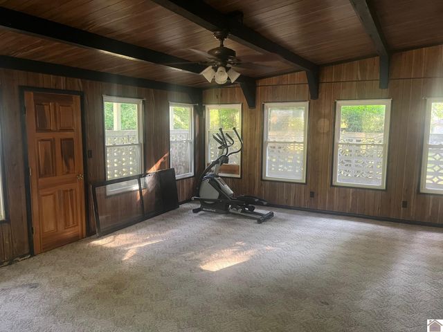 143 Holmes Drive, Paducah, KY 42003