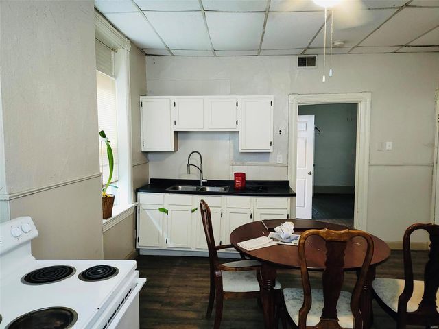 8034 Church Road, St Louis, MO 63147