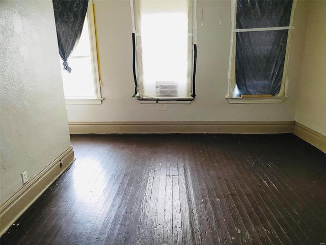 8034 Church Road, St Louis, MO 63147
