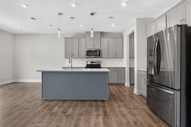 107 Ledgemont Way, Acworth, GA 30101