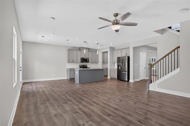 107 Ledgemont Way, Acworth, GA 30101