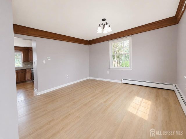 580 Village Road W, West Windsor, NJ 08550