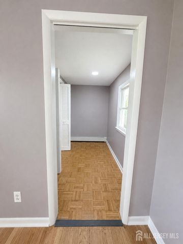580 Village Road W, West Windsor, NJ 08550