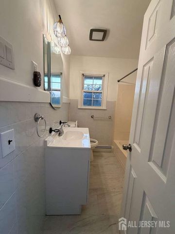 580 Village Road W, West Windsor, NJ 08550