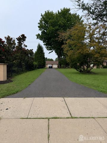 580 Village Road W, West Windsor, NJ 08550
