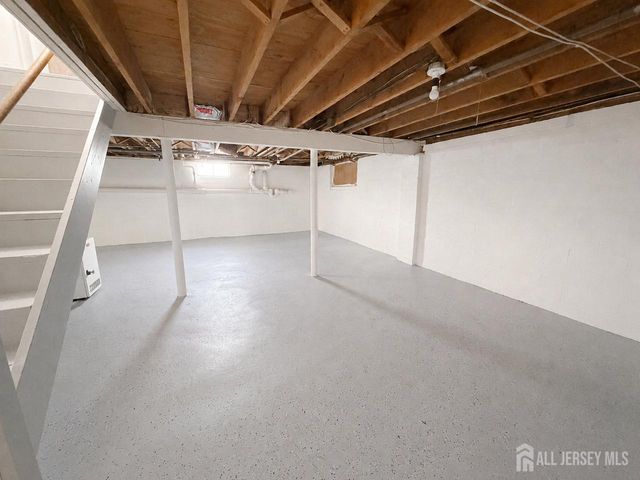 580 Village Road W, West Windsor, NJ 08550
