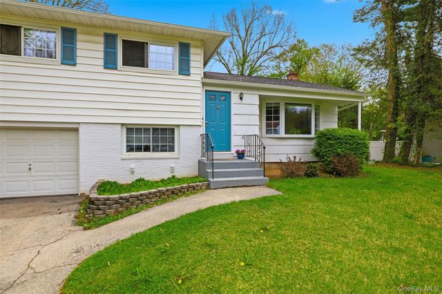 4 Lori Street, Poughkeepsie, NY 12603