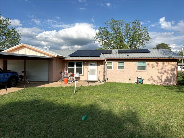 1303 22nd Avenue, Mineral Wells, TX 76067