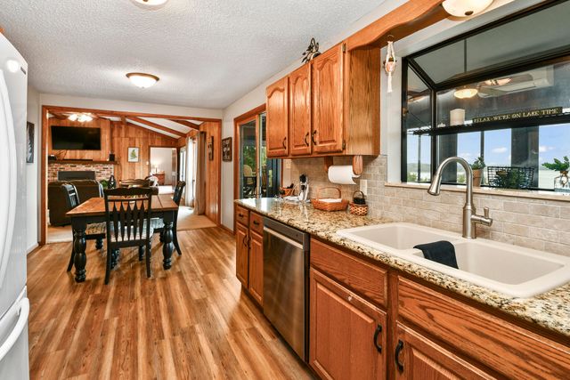 530 Jackson Hollow Road, Galena, MO 65656