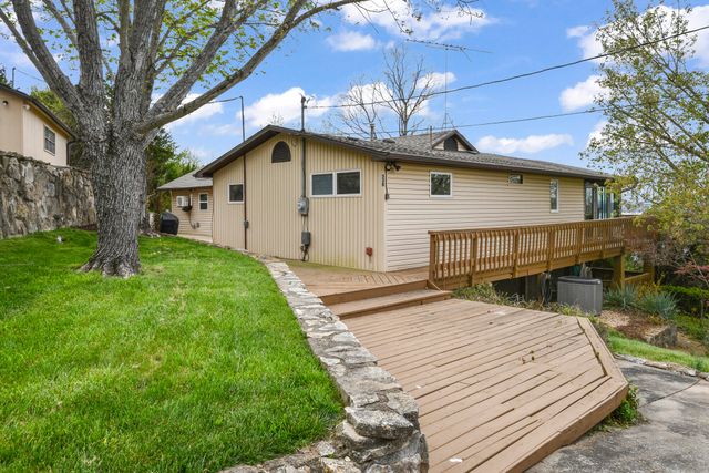 530 Jackson Hollow Road, Galena, MO 65656