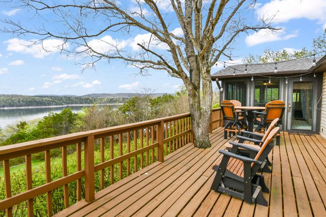 530 Jackson Hollow Road, Galena, MO 65656