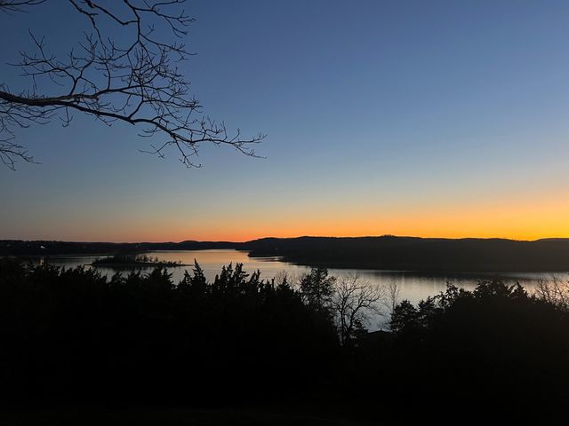 530 Jackson Hollow Road, Galena, MO 65656