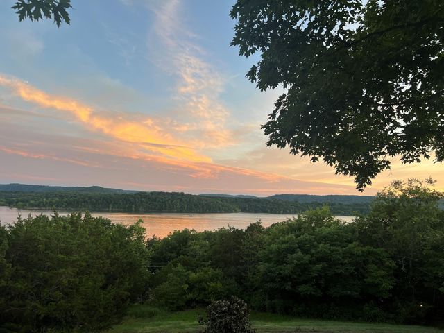 530 Jackson Hollow Road, Galena, MO 65656