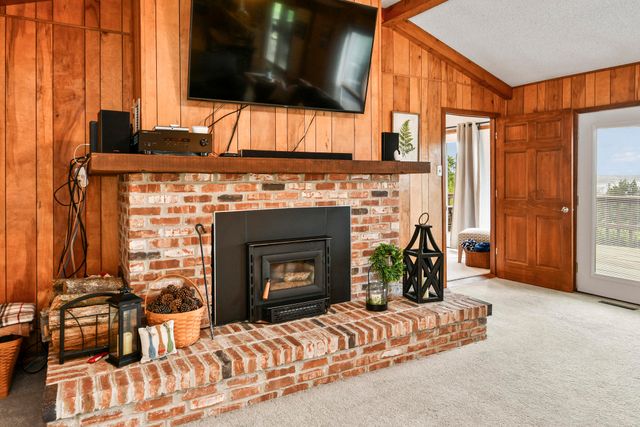 530 Jackson Hollow Road, Galena, MO 65656