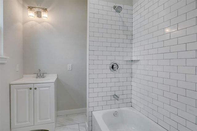 1601 Bigelow Street, Houston, TX 77009