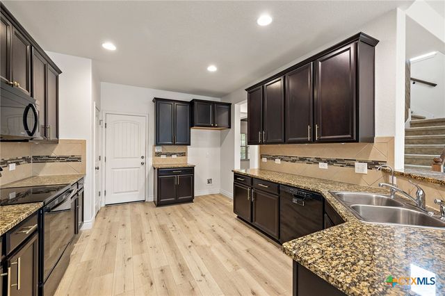 1013 Matheson Drive, Leander, TX 78641