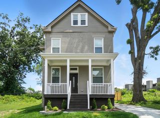 1582 Dixmont Avenue, Cincinnati, OH 45207