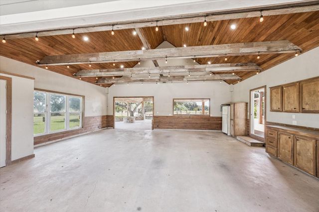 7151 Highway 71, Garwood, TX 77442