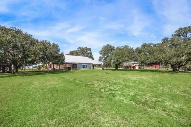 7151 Highway 71, Garwood, TX 77442