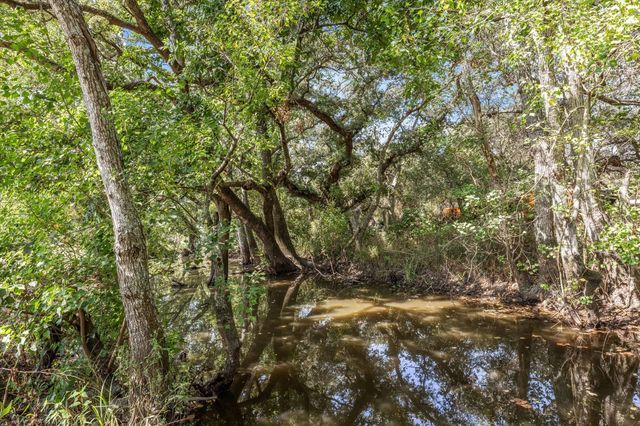 7151 Highway 71, Garwood, TX 77442