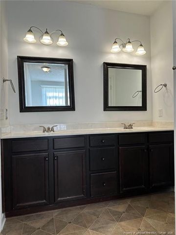3912 Barclay Way, Wade, NC 28395
