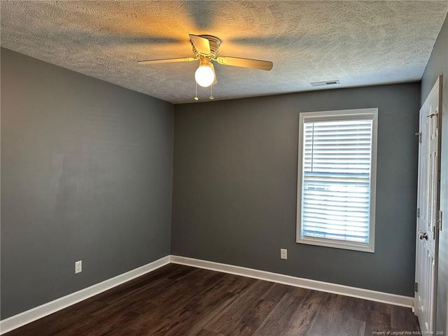 3912 Barclay Way, Wade, NC 28395