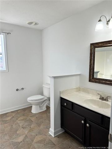 3912 Barclay Way, Wade, NC 28395