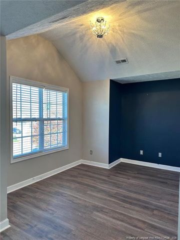3912 Barclay Way, Wade, NC 28395