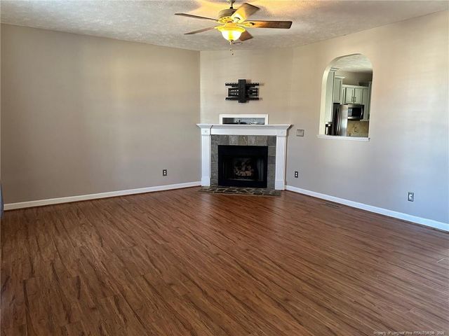 3912 Barclay Way, Wade, NC 28395