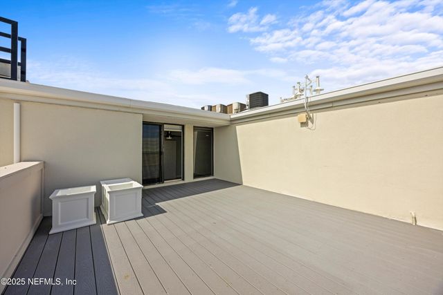 2100 OCEAN Drive PH-2, Jacksonville Beach, FL 32250