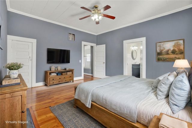302 Gassaway Street, Central, SC 29630