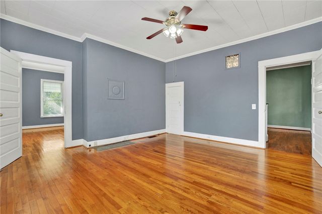 302 Gassaway Street, Central, SC 29630