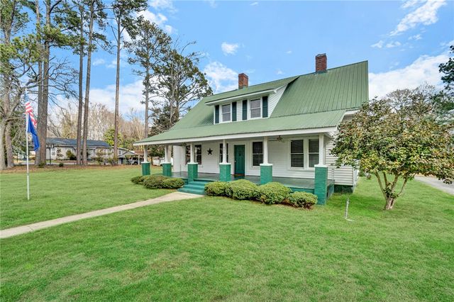 302 Gassaway Street, Central, SC 29630