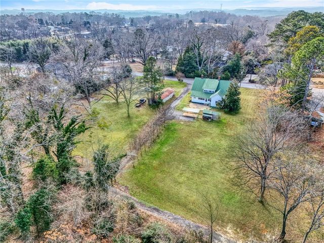 302 Gassaway Street, Central, SC 29630