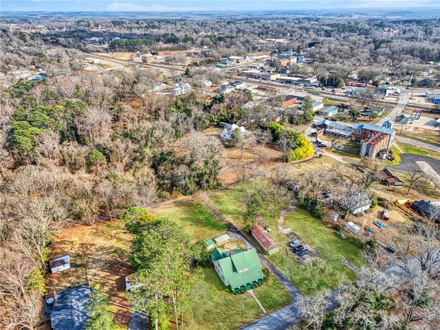 302 Gassaway Street, Central, SC 29630