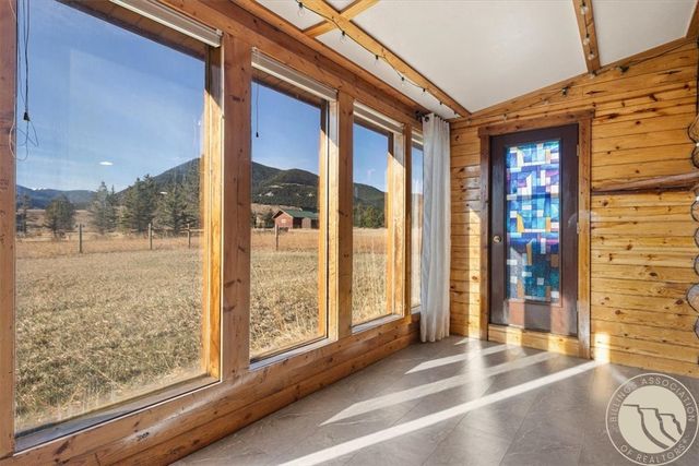 5 Comanche Trail, Red Lodge, MT 59068